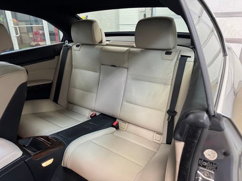 Used 2011 BMW 328i Convertible RWD image 15