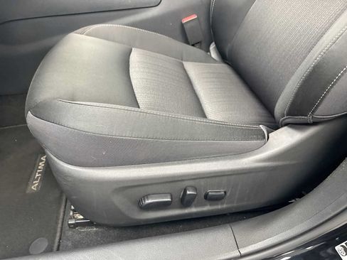 Used 2019 Nissan Altima 2.5 SV FWD image 13