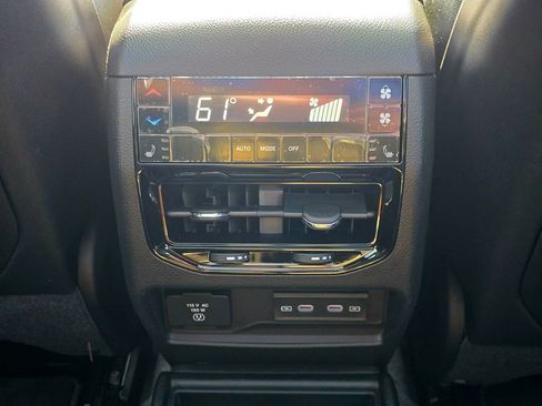 New 2026 Jeep Grand Cherokee L Limited AWD/4WD image 23