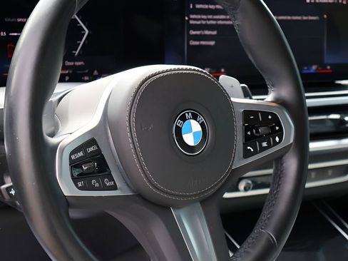 Used 2023 BMW X7 xDrive40i w/ Executive Package AWD/4WD image 20