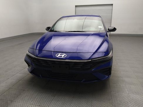 Used 2025 Hyundai Elantra Sport FWD image 15