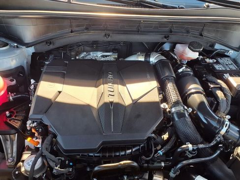 Used 2024 Kia Sorento SX image 17