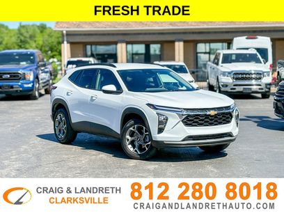 Used 2025 Chevrolet Trax LT w/ Driver Confidence Package