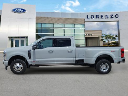 New 2026 Ford F350 Platinum w/ Platinum Plus Package AWD/4WD image 8