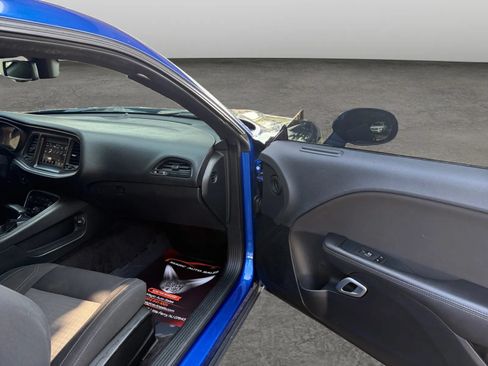 Used 2018 Dodge Challenger R/T RWD image 17