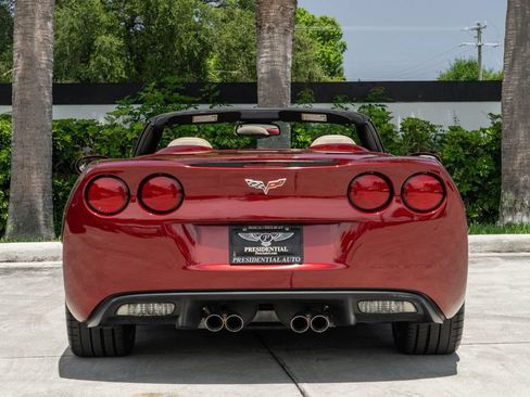 Used 2007 Chevrolet Corvette Convertible w/ Performance Package RWD image 7