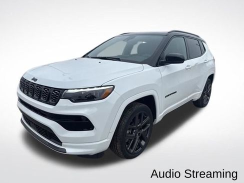 Used 2024 Jeep Compass Limited w/ High Altitude Package AWD/4WD image 2