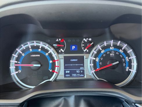 Used 2017 Toyota 4Runner Limited AWD/4WD image 15