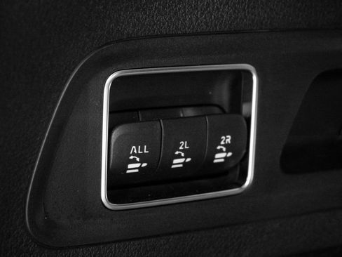 Used 2023 Mercedes-Benz GLS 450 GLS 450 image 33