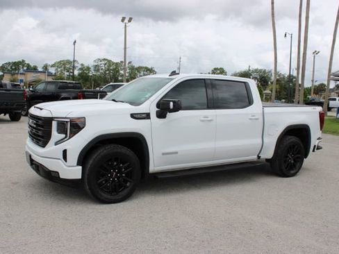 Used 2024 GMC Sierra 1500 Elevation w/ Elevation Premium Package AWD/4WD image 5
