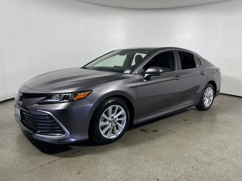 Certified 2023 Toyota Camry LE image 7