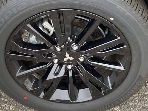 Used 2024 Mitsubishi Eclipse Cross LE image 25