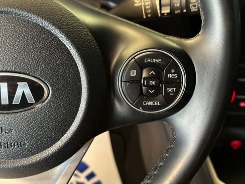 Used 2020 Kia Soul GT-Line w/ GT 2.0L Power Sunroof Package FWD image 10