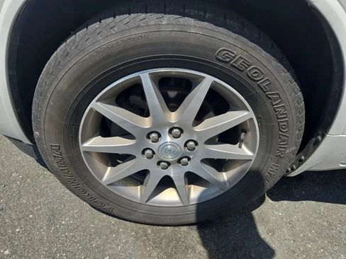 Used 2017 Buick Enclave Convenience FWD image 4