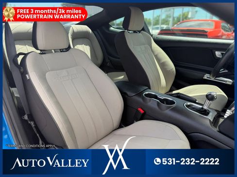 Used 2019 Ford Mustang Coupe w/ Equipment Group 101A RWD image 18