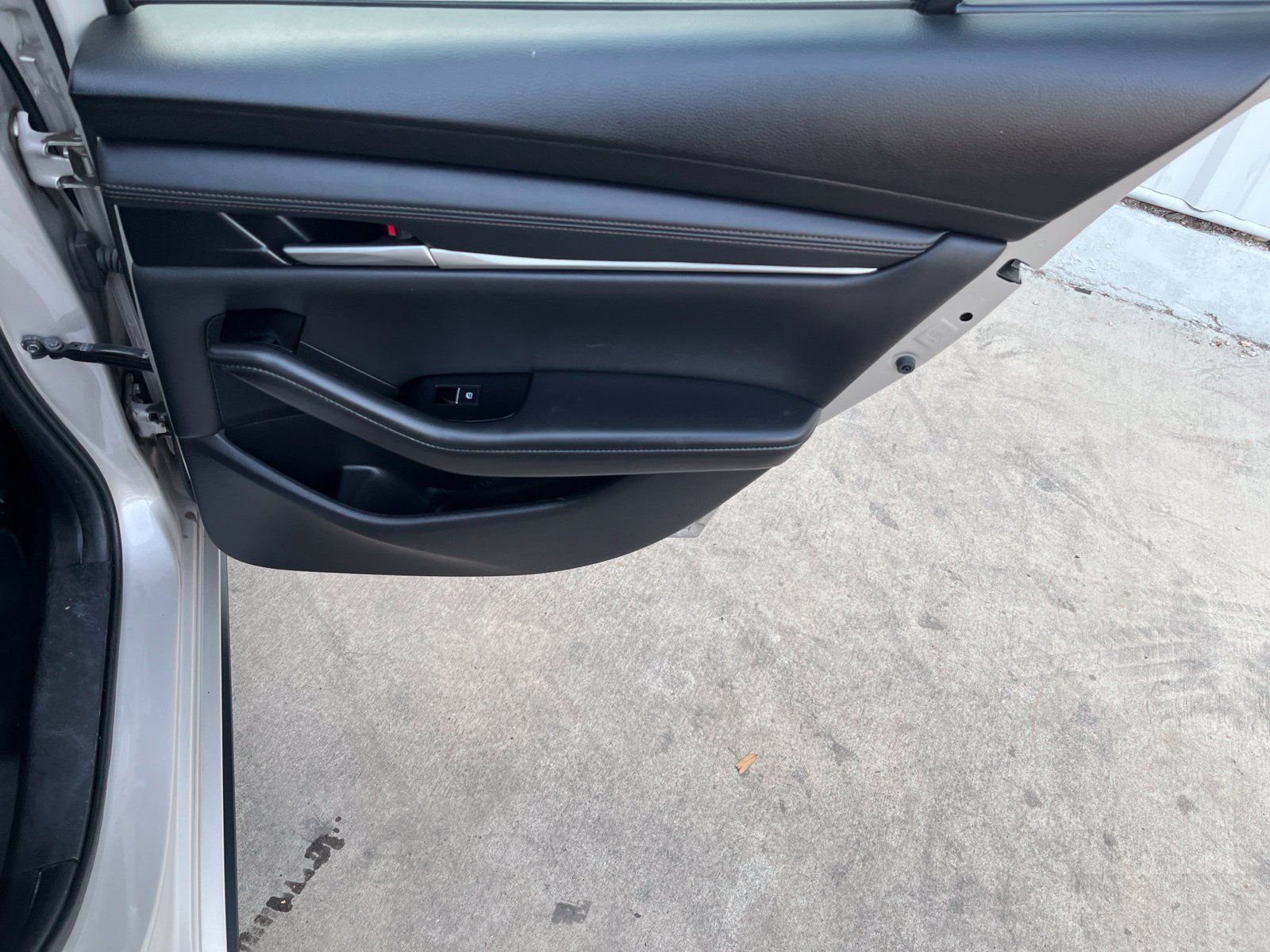 Used 2024 MAZDA MAZDA3 s FWD image 16