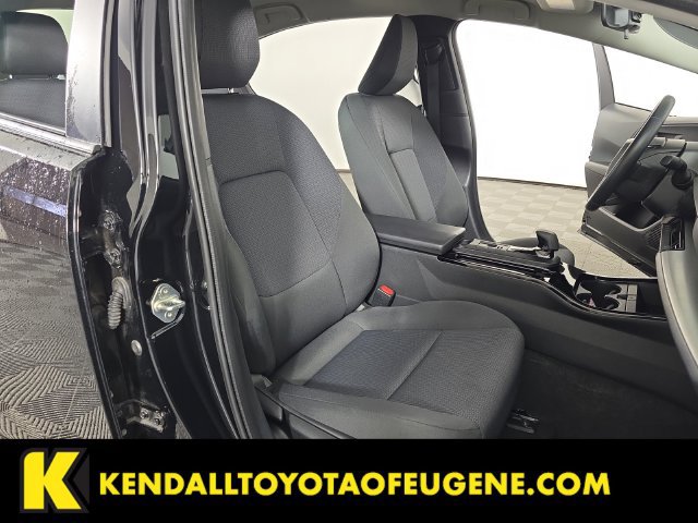 Used 2025 Toyota Prius LE FWD image 26