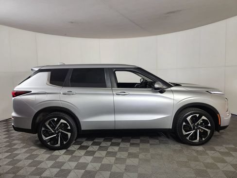 Used 2022 Mitsubishi Outlander ES AWD/4WD image 8