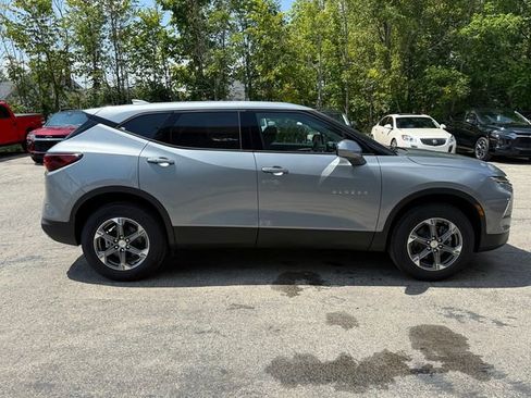 New 2025 Chevrolet Blazer LT image 4