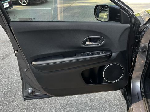 Used 2021 Honda HR-V EX image 15