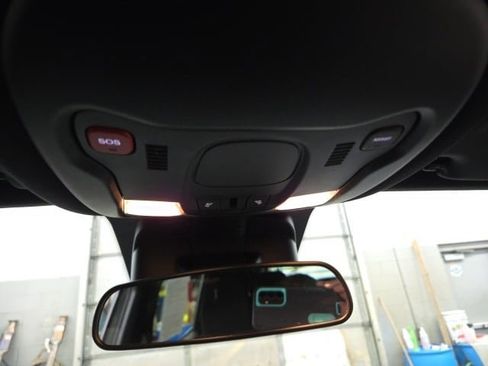 Used 2022 Jeep Renegade Altitude image 32