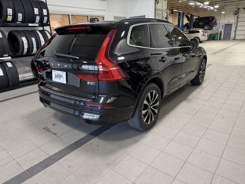 Used 2023 Volvo XC60 B5 Core w/ Climate Package AWD/4WD image 9