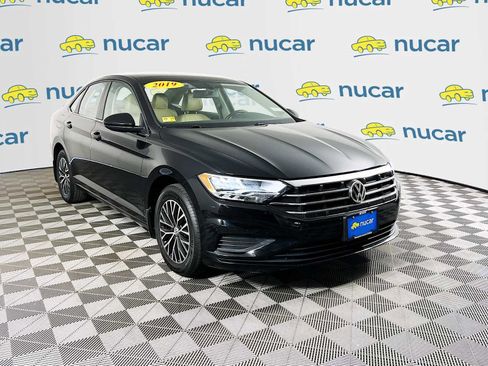 Used 2019 Volkswagen Jetta SE w/ Cold Weather Package image 1