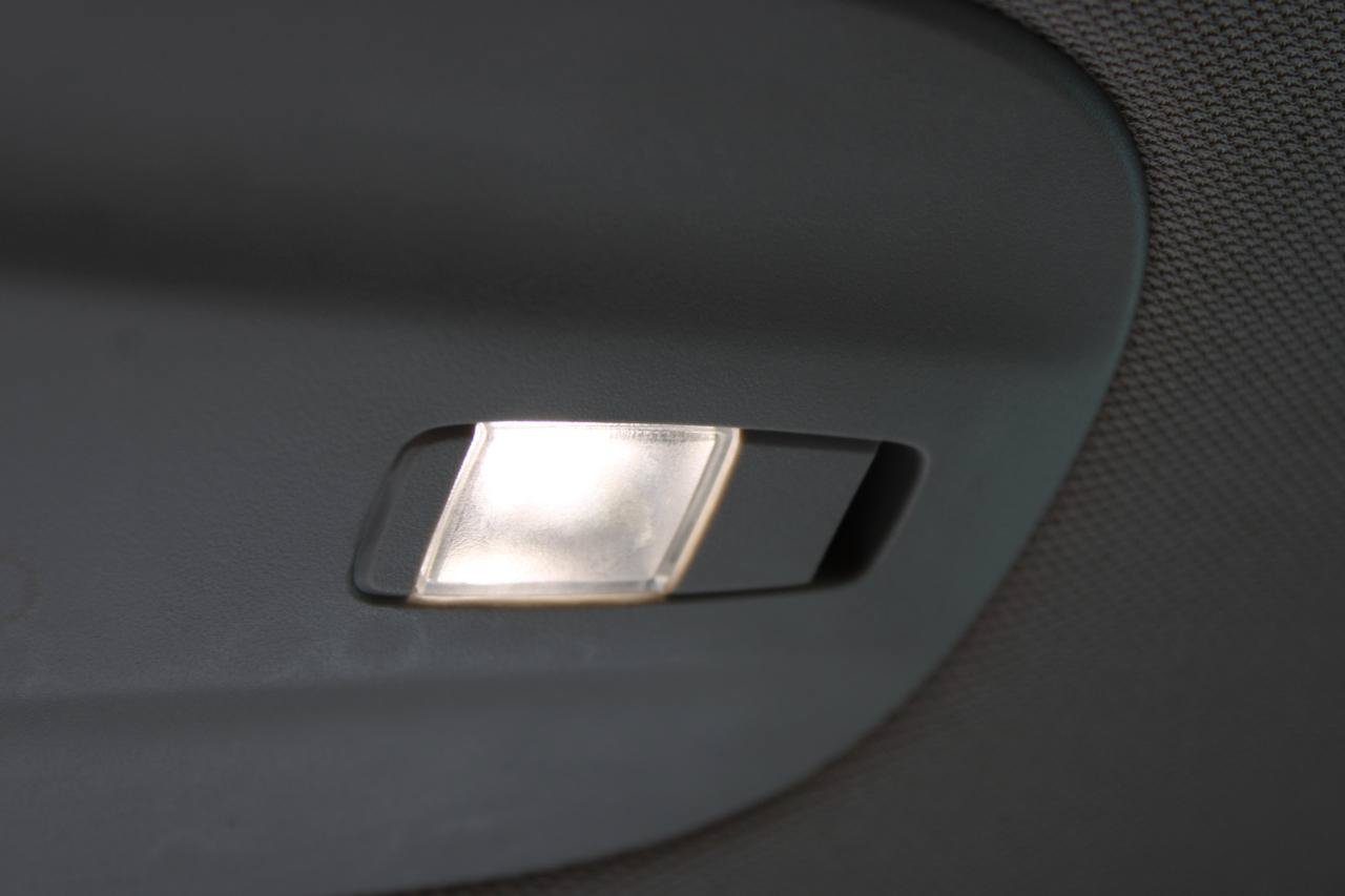 Used 2023 Chrysler Pacifica Touring-L FWD image 42