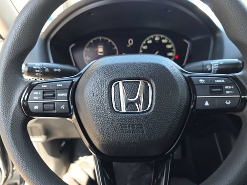 Used 2025 Honda Civic LX image 21
