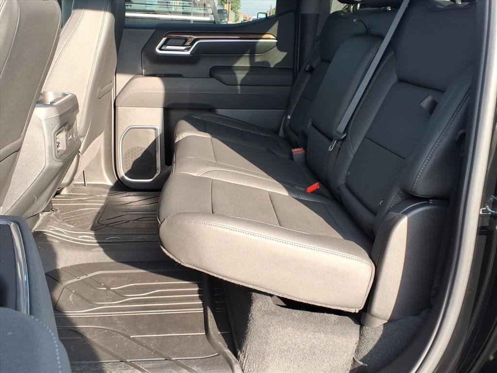 New 2026 Chevrolet Silverado 1500 RST w/ Redline Edition RWD image 18
