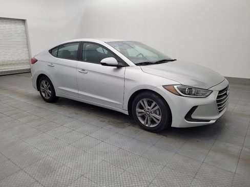 Used 2018 Hyundai Elantra SEL image 11