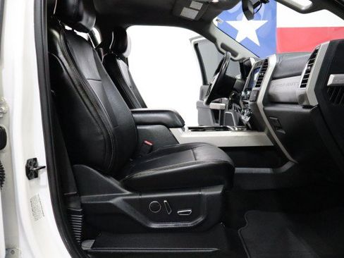 Used 2017 Ford F350 Lariat w/ Lariat Value Package AWD/4WD image 8