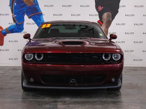 Used 2023 Dodge Challenger R/T w/ Plus Package image 18