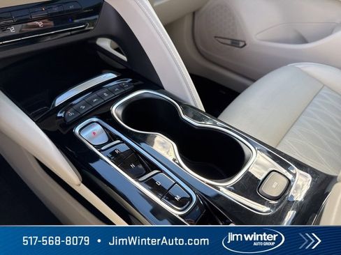 Used 2021 Buick Envision Avenir w/ Technology Package II image 33