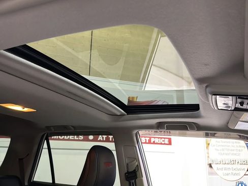 Used 2021 Toyota 4Runner TRD Off-Road Premium w/ Moonroof Package AWD/4WD image 21