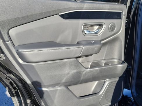 Certified 2025 Honda Pilot EX-L image 14