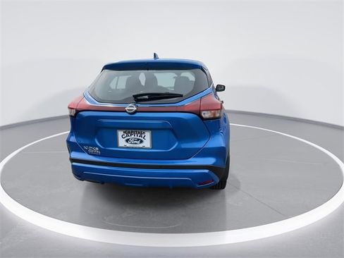 Used 2023 Nissan Kicks S image 7