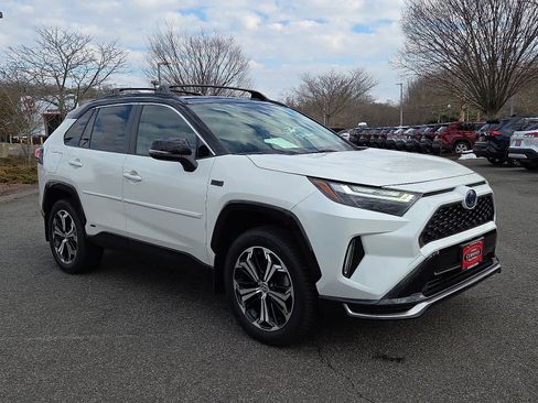 Certified 2022 Toyota RAV4 XSE image 4
