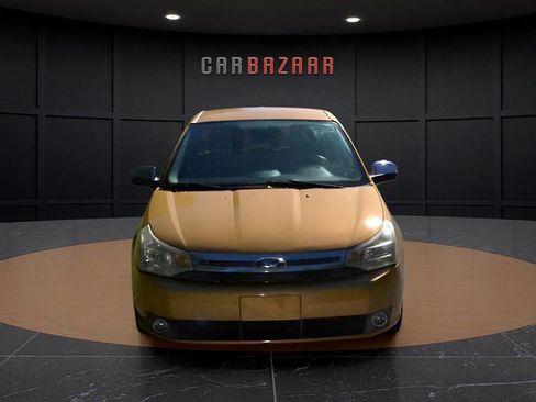 Used 2009 Ford Focus SEL image 2