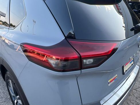 Certified 2023 Nissan Rogue Platinum w/ Platinum Premium Package AWD/4WD image 37