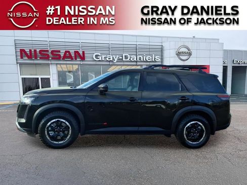 New 2026 Nissan Pathfinder Rock Creek w/ Rock Creek Premium Package image 4