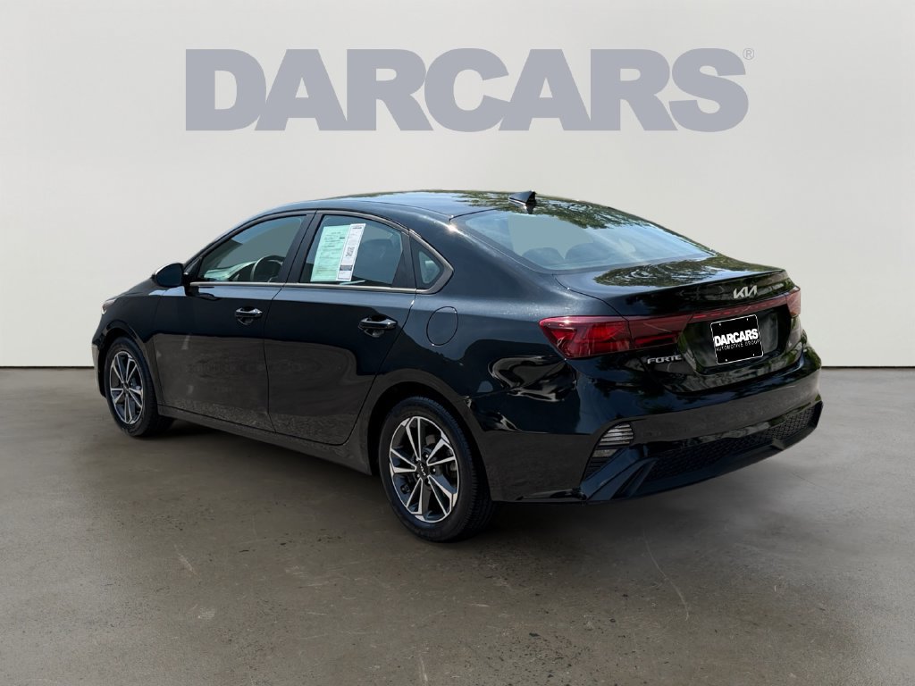 Used 2023 Kia Forte LXS FWD image 5
