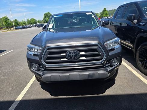 Used 2023 Toyota Tacoma SR5 RWD image 2