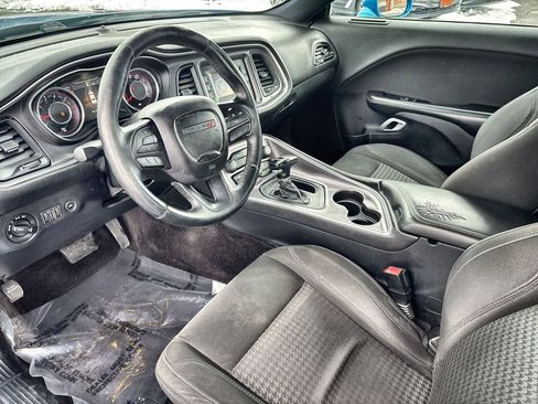 Used 2016 Dodge Challenger R/T image 22