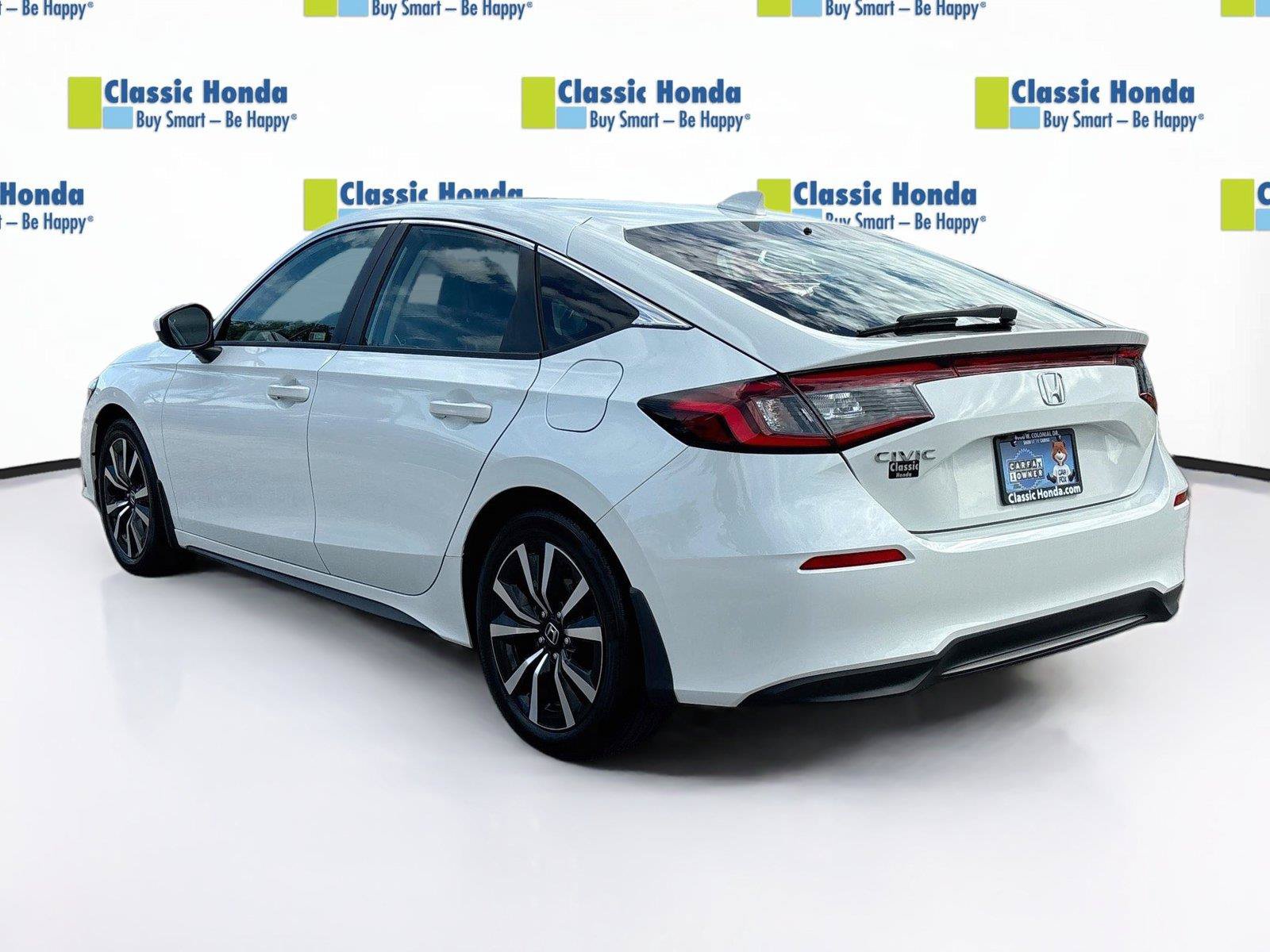 Certified 2024 Honda Civic EX-L image 5