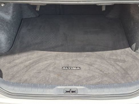 Certified 2025 Nissan Altima 2.5 SV FWD image 36