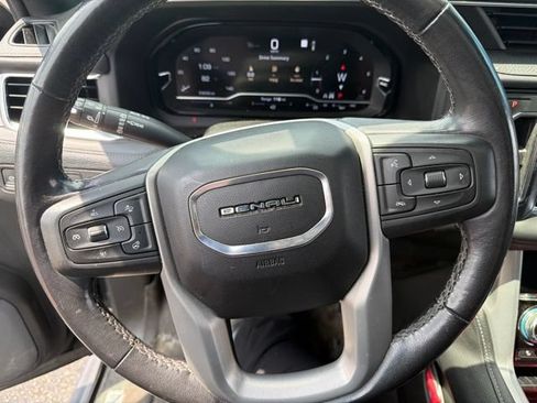 Used 2022 GMC Yukon Denali AWD/4WD image 7