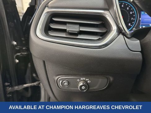 Used 2019 Chevrolet Equinox LT w/ Driver Convenience Package image 23