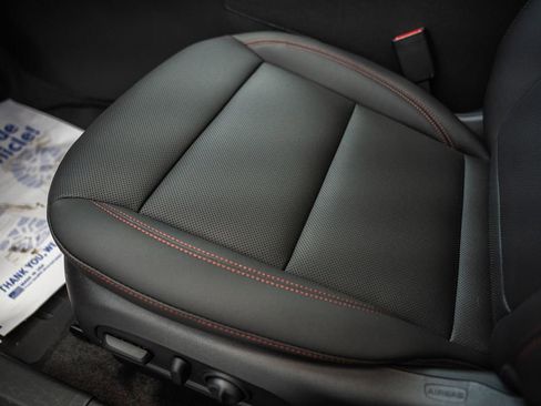 New 2026 Chevrolet Trax RS w/ Sunroof Package FWD image 35