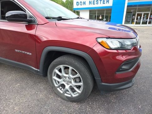 Used 2022 Jeep Compass Latitude AWD/4WD image 26